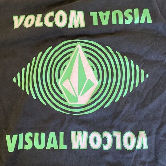 Volcom Visual vintage t-shirt. Mens small short sleeve - Picture 2 of 6